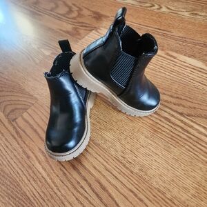 Baby Girl Black Chelsea Boots in perfect condition